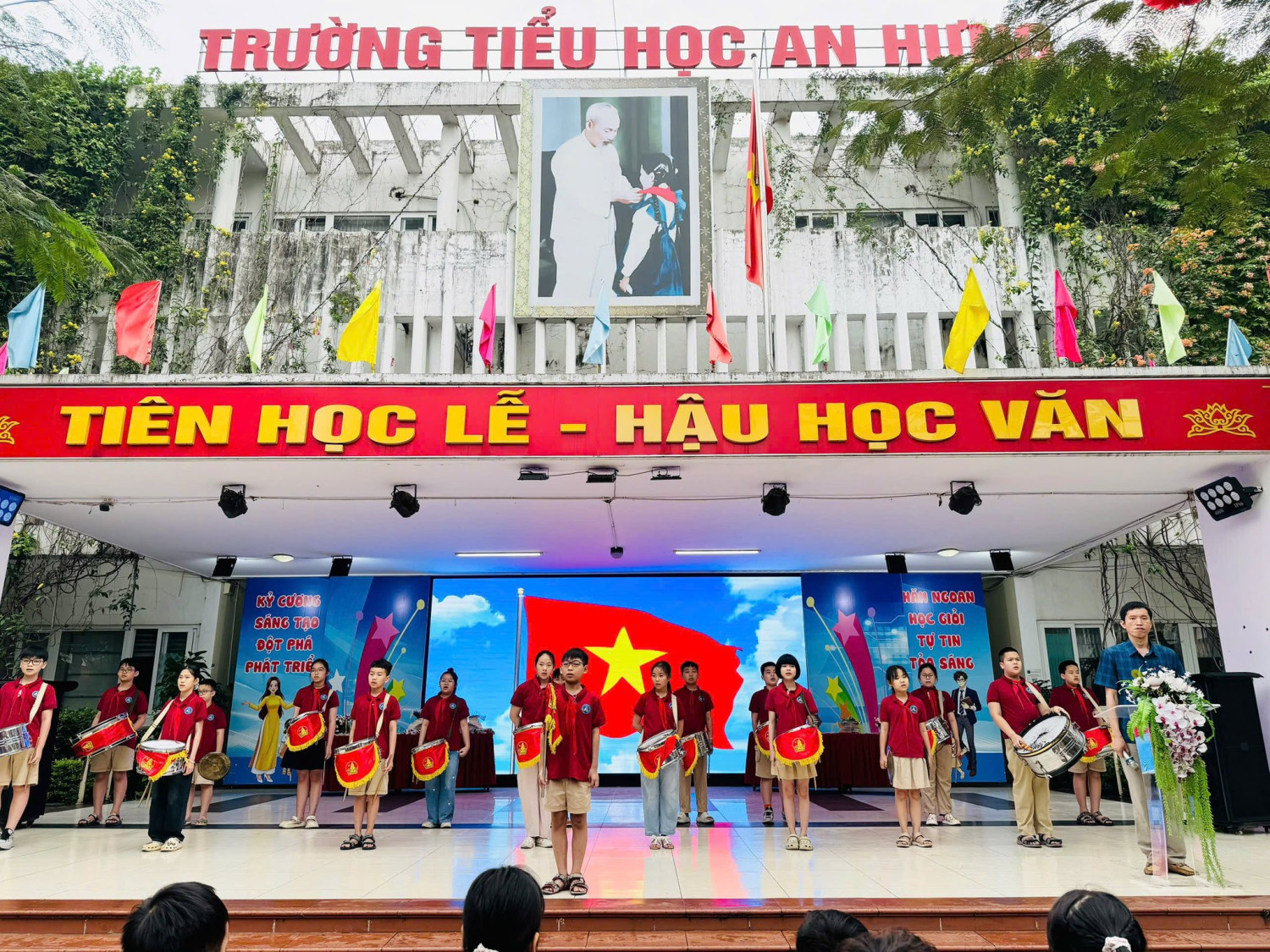 NGÀY HỘI SÁCH VÀ VĂN HOÁ ĐỌC VIỆT NAM